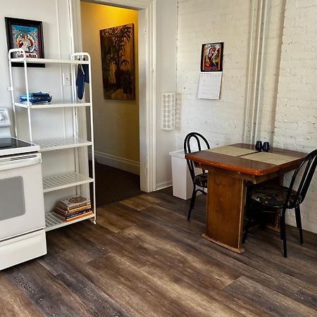 Great Gorge Guesthouse - Walk To The Falls, The Casino And All Downtown Restaurants - Across From The Aquarium Niagara Falls Eksteriør bilde