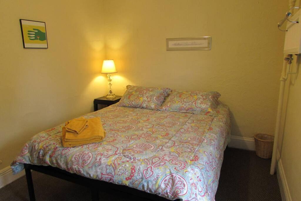 Great Gorge Guesthouse - Walk To The Falls, The Casino And All Downtown Restaurants - Across From The Aquarium Niagara Falls Eksteriør bilde